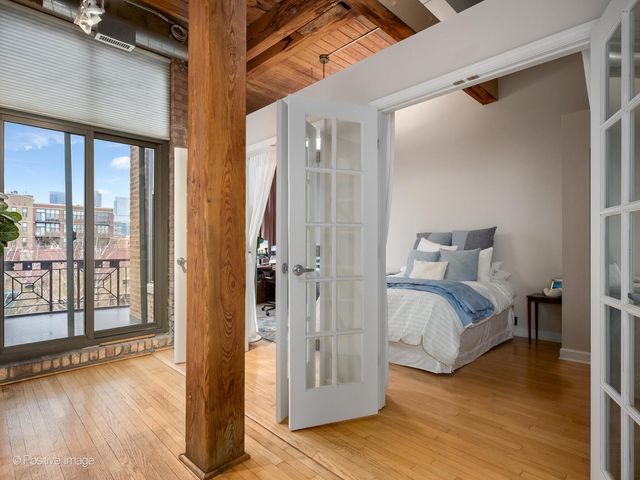 1330 W Monroe Street 410, Chicago, IL 60607