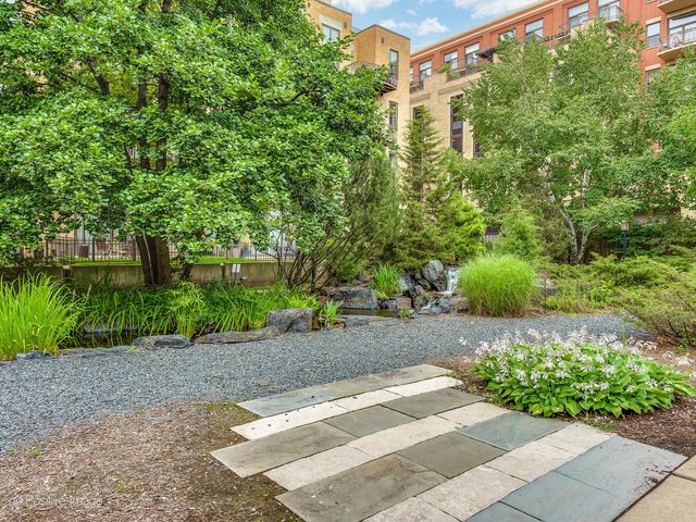 1330 W Monroe Street 410, Chicago, IL 60607