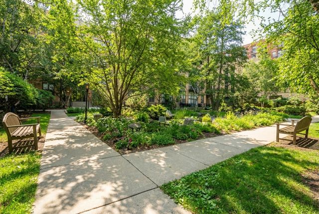 1330 W Monroe Street 410, Chicago, IL 60607