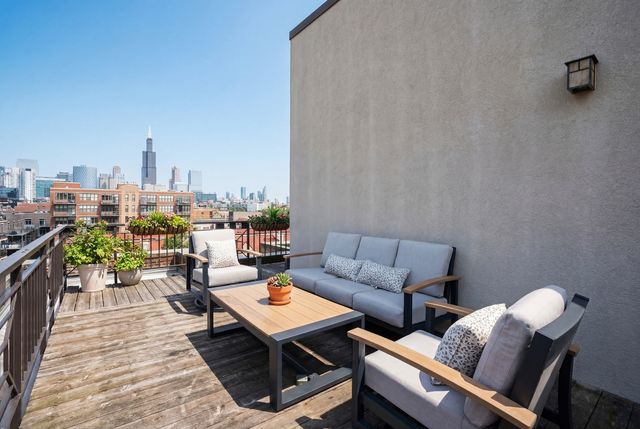 1330 W Monroe Street 410, Chicago, IL 60607