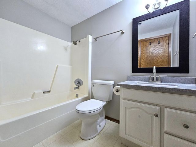 17132 River Oaks Boulevard, Fergus Falls, MN 56537