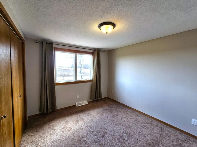 17132 River Oaks Boulevard, Fergus Falls, MN 56537