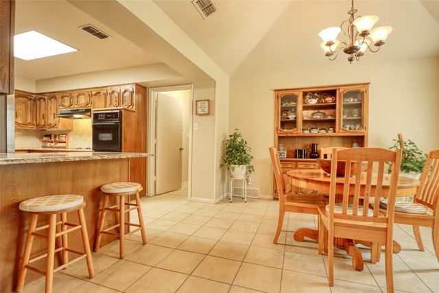 105 Santa Fe Circle, Waxahachie, TX 75165