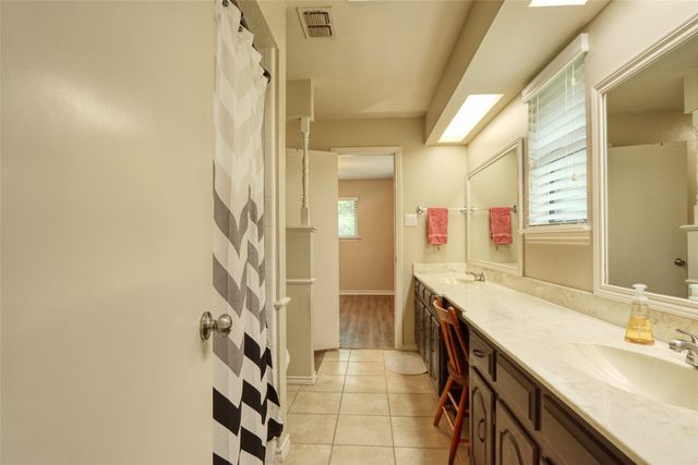 105 Santa Fe Circle, Waxahachie, TX 75165