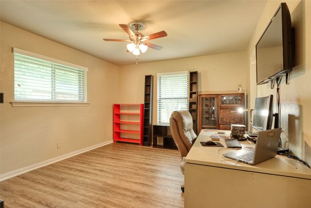 105 Santa Fe Circle, Waxahachie, TX 75165