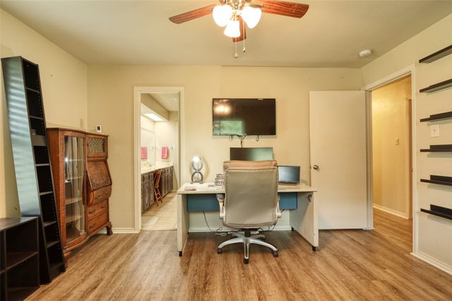 105 Santa Fe Circle, Waxahachie, TX 75165