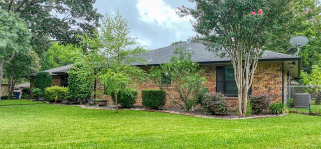 105 Santa Fe Circle, Waxahachie, TX 75165