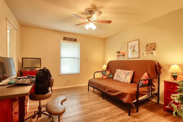 105 Santa Fe Circle, Waxahachie, TX 75165
