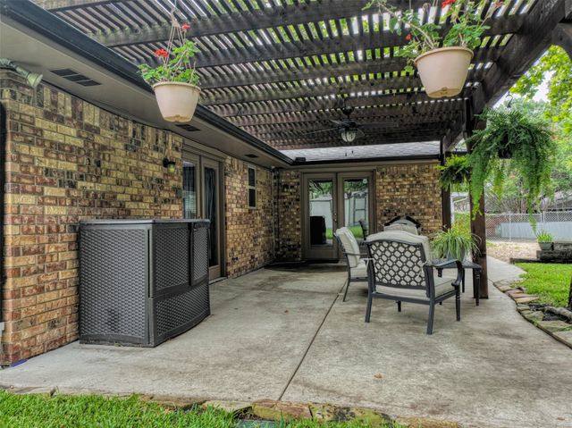 105 Santa Fe Circle, Waxahachie, TX 75165