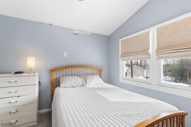 34 Northwestern Trl, Hopatcong Boro, NJ 07843