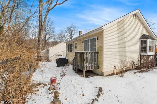 34 Northwestern Trl, Hopatcong Boro, NJ 07843