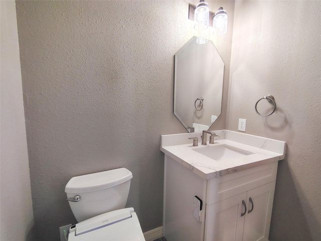 5515 Dawnington Place, Sugar Land, TX 77479