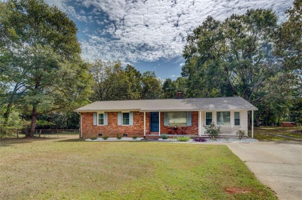 11889 Brown Bridge Road, Covington, GA 30016