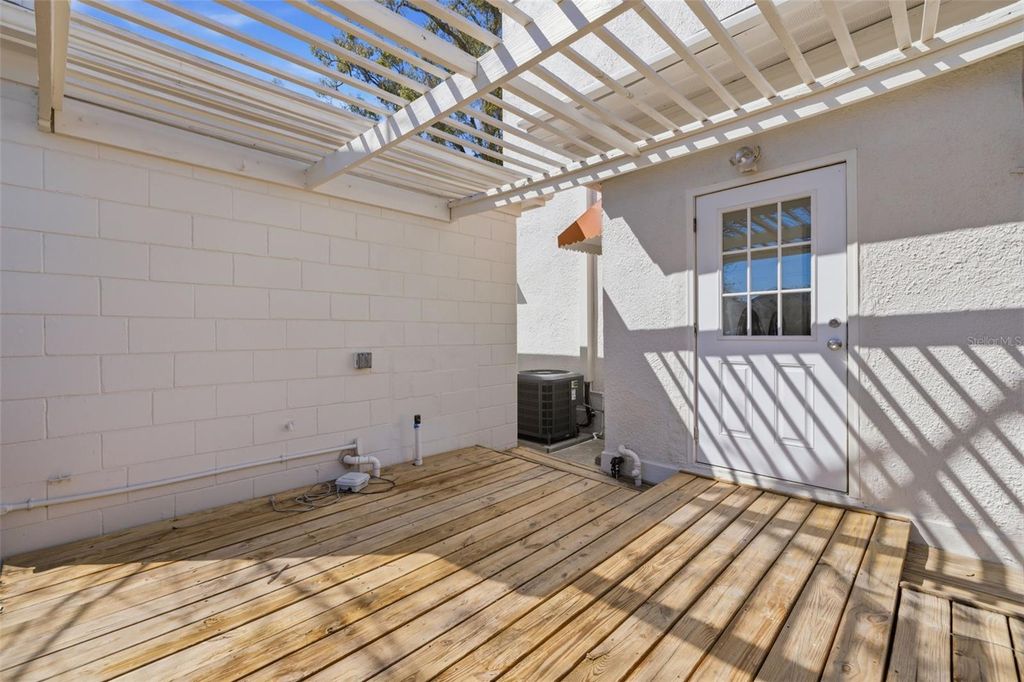 Image 26 of property listing at 6005 N TAMPA STREET, Tampa, FL 33604