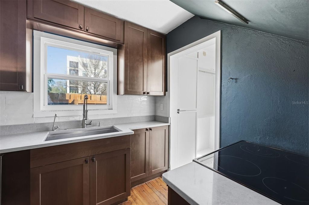 Image 10 of property listing at 6005 N TAMPA STREET, Tampa, FL 33604