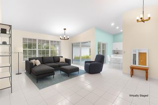5660 SW 99th Ln, Cooper City, FL 33328