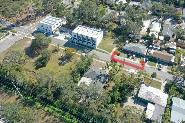 1744 10th Street, Sarasota, FL 34236