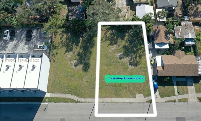 1744 10th Street, Sarasota, FL 34236