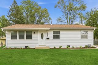 120 Adobe Circle, Carpentersville, IL 60110