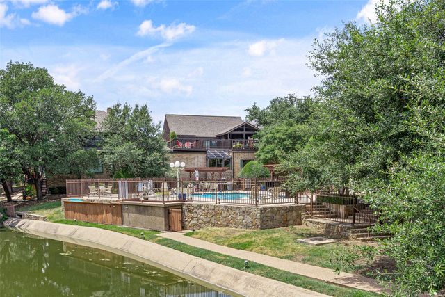 4241 Clear Lake Circle, Fort Worth, TX 76109