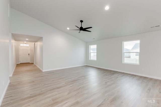 350 N Coltsfoot Ave, Kuna, ID 83634