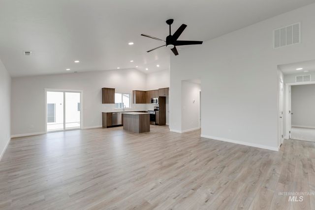 350 N Coltsfoot Ave, Kuna, ID 83634