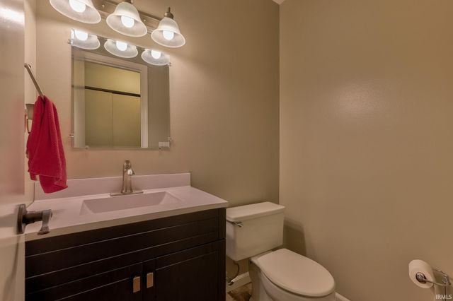 3229 Autumnwood Way, Evansville, IN 47715