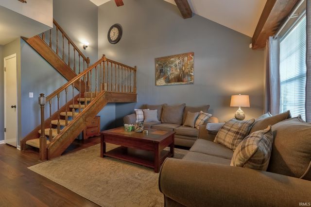 3229 Autumnwood Way, Evansville, IN 47715
