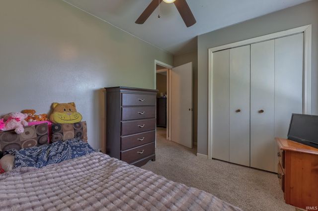 3229 Autumnwood Way, Evansville, IN 47715