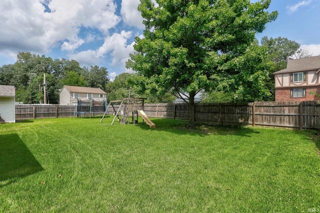 3229 Autumnwood Way, Evansville, IN 47715