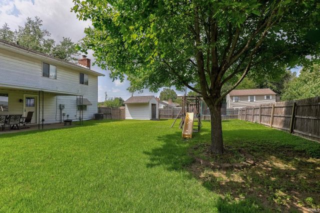 3229 Autumnwood Way, Evansville, IN 47715