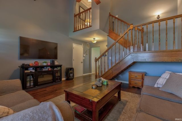 3229 Autumnwood Way, Evansville, IN 47715