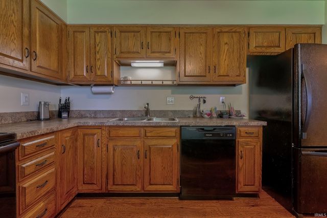 3229 Autumnwood Way, Evansville, IN 47715