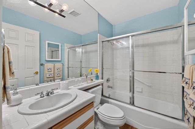 9150 N Red Lion Drive, Fresno, CA 93720