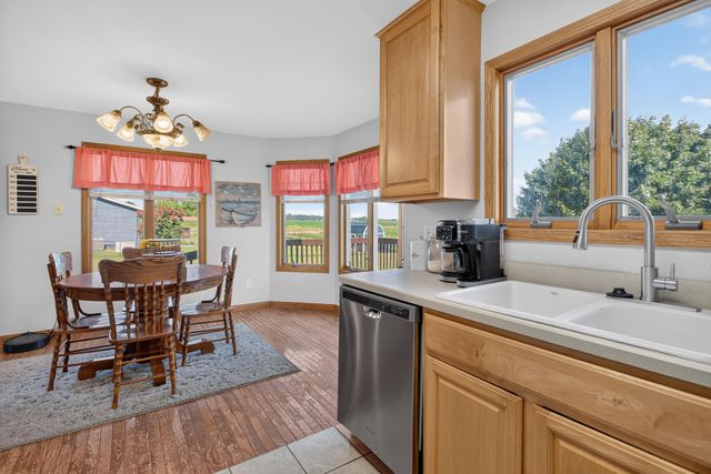 290 Somerset Drive, Cement City, MI 49233