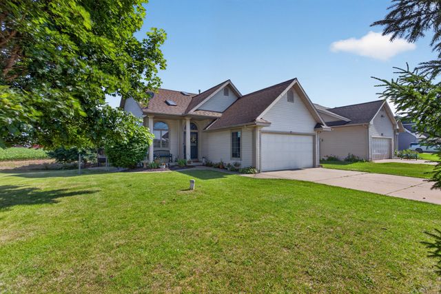 290 Somerset Drive, Cement City, MI 49233