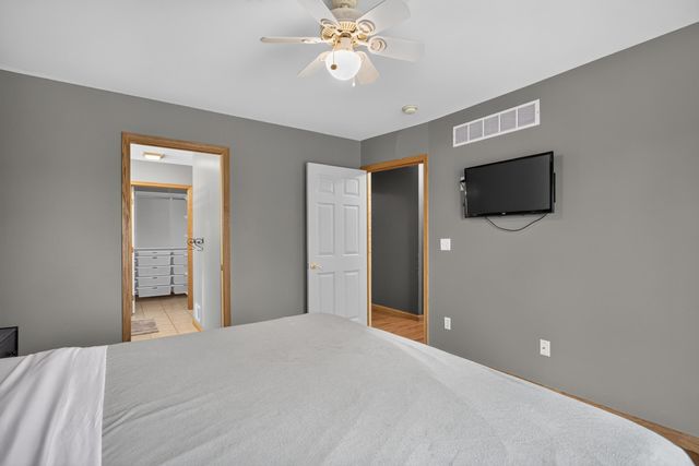 290 Somerset Drive, Cement City, MI 49233