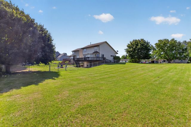 290 Somerset Drive, Cement City, MI 49233