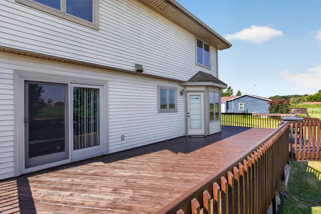 290 Somerset Drive, Cement City, MI 49233