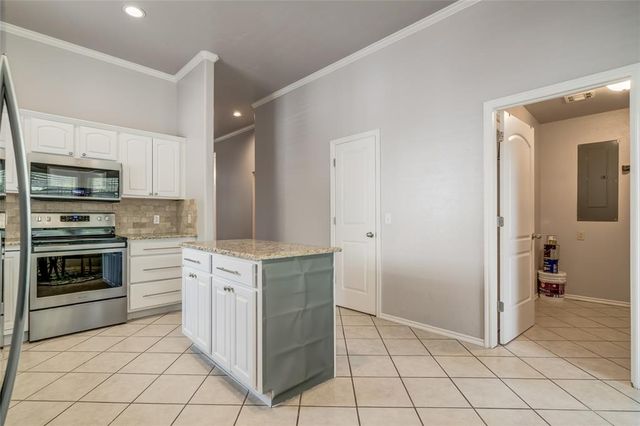 616 E Washington Avenue, Guthrie, OK 73044