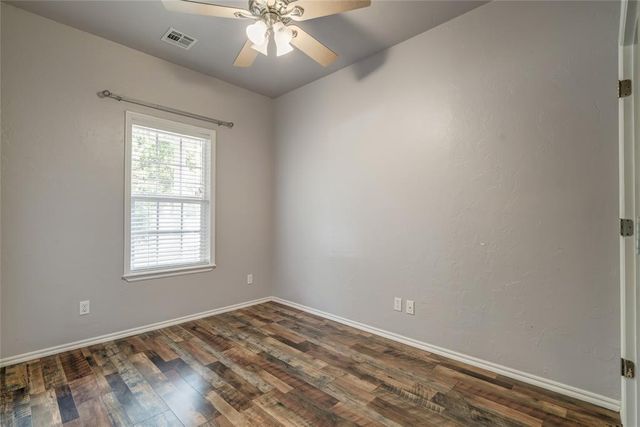 616 E Washington Avenue, Guthrie, OK 73044