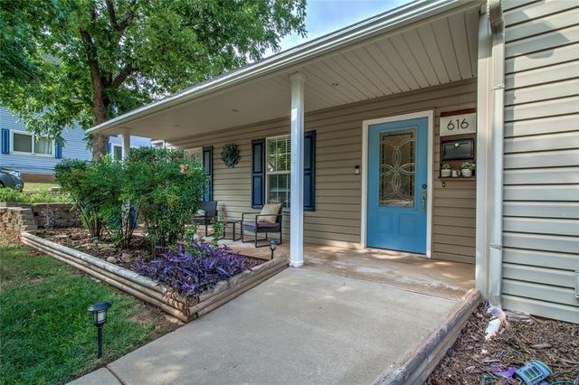 616 E Washington Avenue, Guthrie, OK 73044