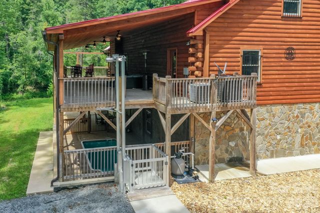 371 Redbird Drive, Lake Lure, NC 28746
