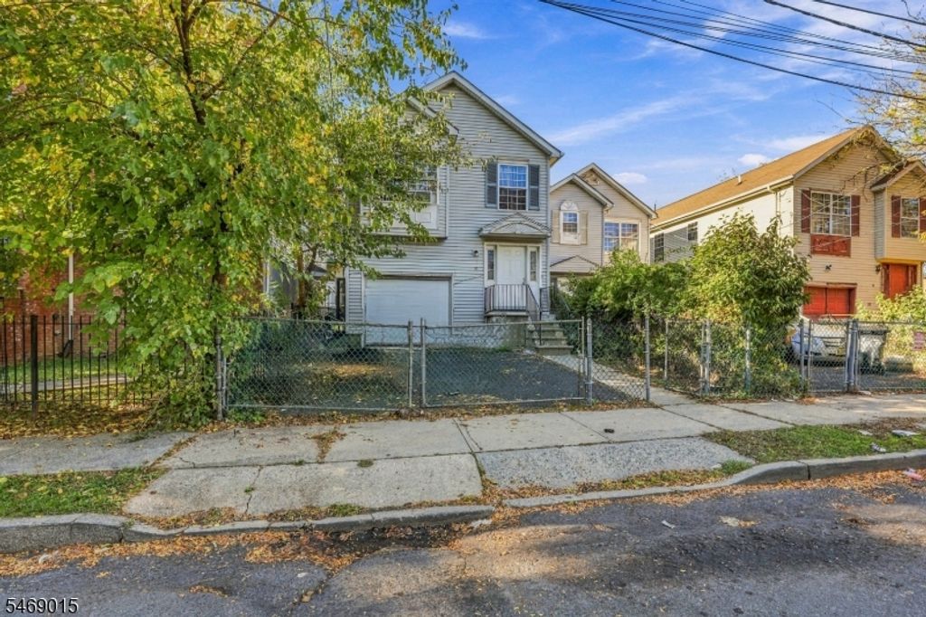 51 Demarest St, Newark City, NJ 07112 — photo 3