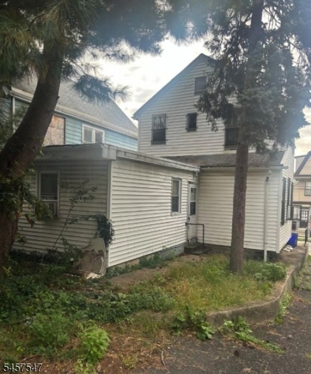 35 Durand Pl, Irvington Twp., NJ 07111 — exterior