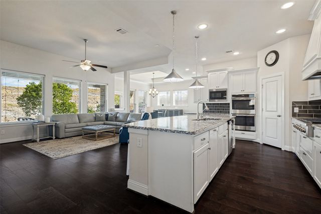 1000 Fairway Ranch Parkway, Roanoke, TX 76262