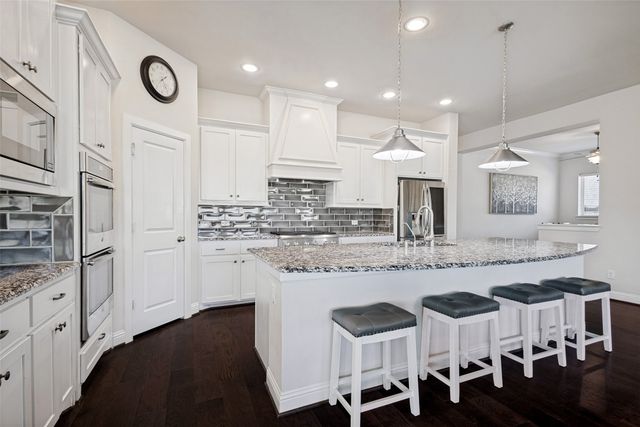 1000 Fairway Ranch Parkway, Roanoke, TX 76262