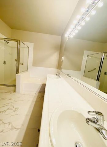 2325 Windmill Parkway 1811, Henderson, NV 89074