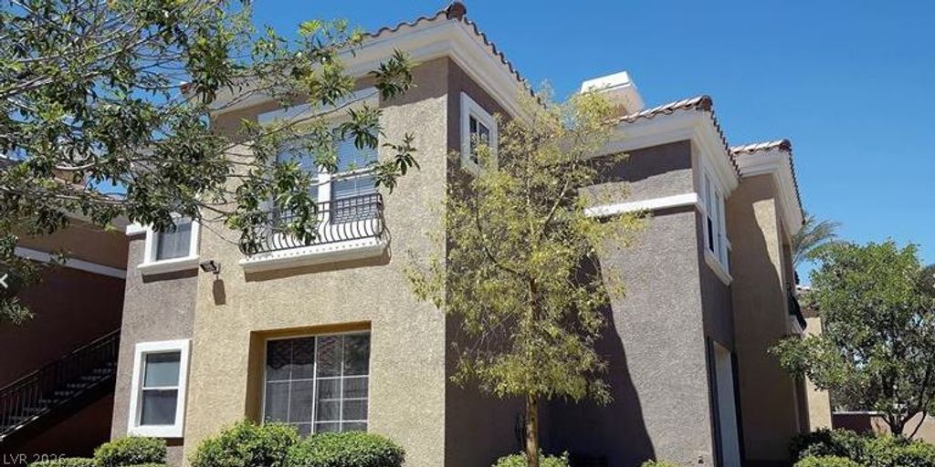 2325 Windmill Parkway 1811, Henderson, NV 89074