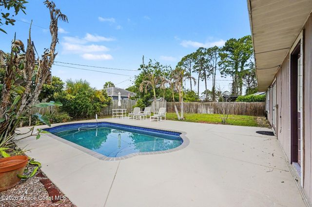 1554 Elmhurst Circle SE, Palm Bay, FL 32909